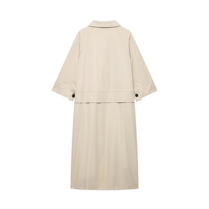 Trench lungo dalla linea ampia