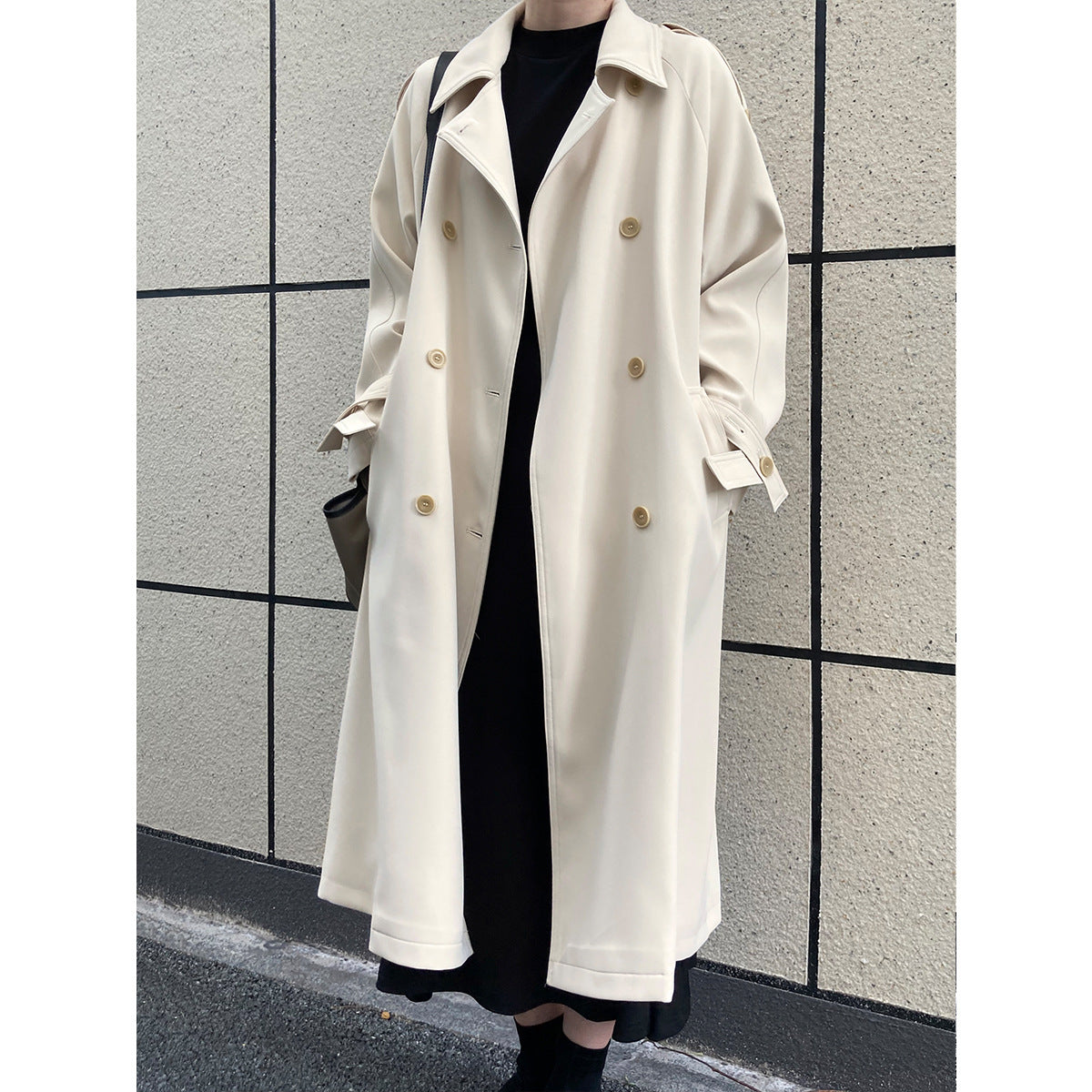 Trench lungo con cintura