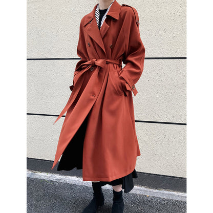 Trench lungo con cintura