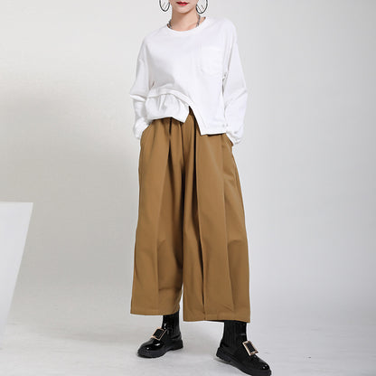 Pantaloni culotte dalla linea ampia