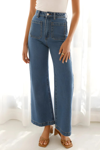 Jeans con tasche e chiusura a bottone