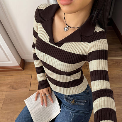 Maglia a righe con colletto