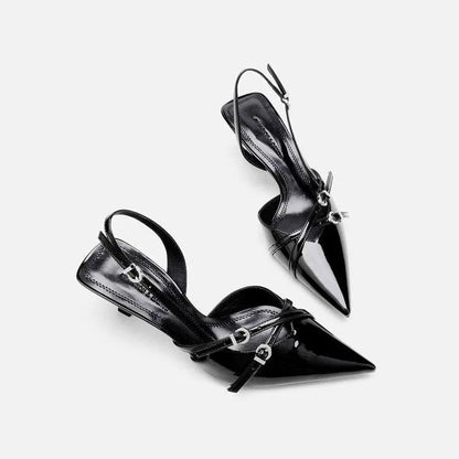 Slingback a punta con cinturini