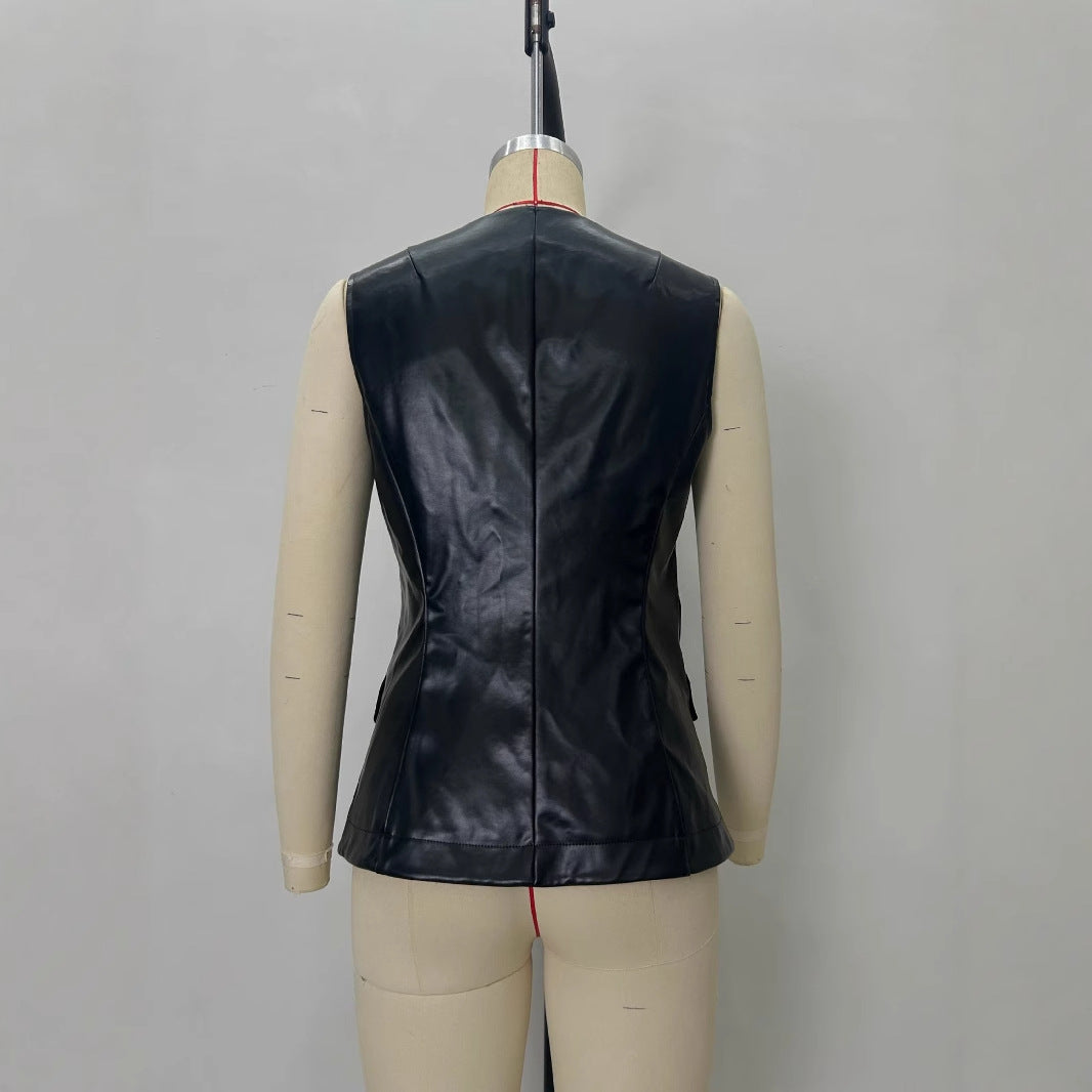 Gilet nero effetto pelle con bottoni