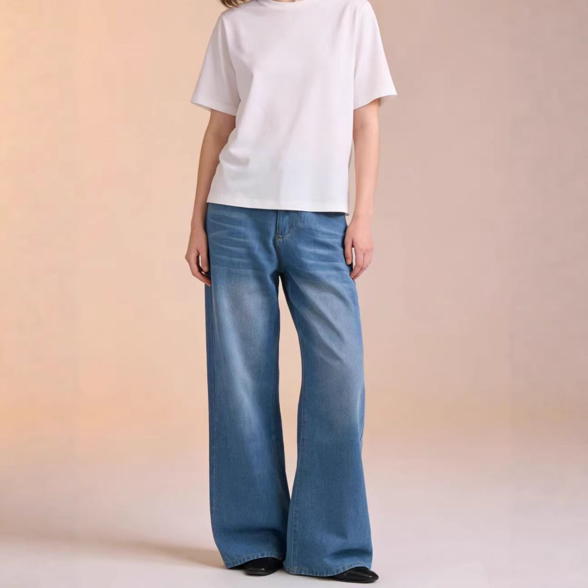 Jeans azzurri a gamba ampia