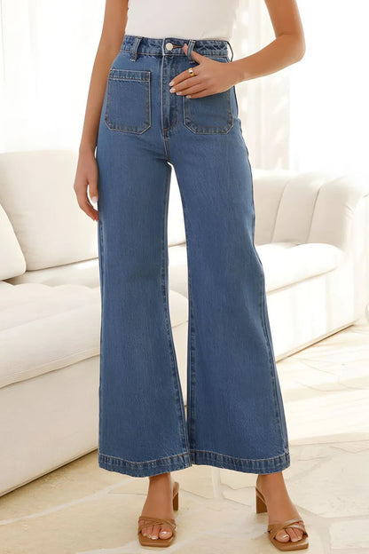 Jeans con tasche e chiusura a bottone