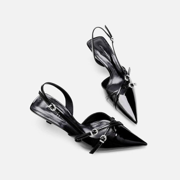 Slingback a punta con cinturini