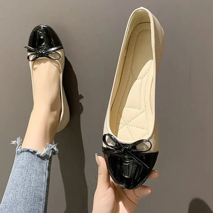 Ballerine con fiocco e punta a contrasto