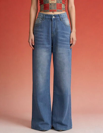 Jeans azzurri a gamba ampia