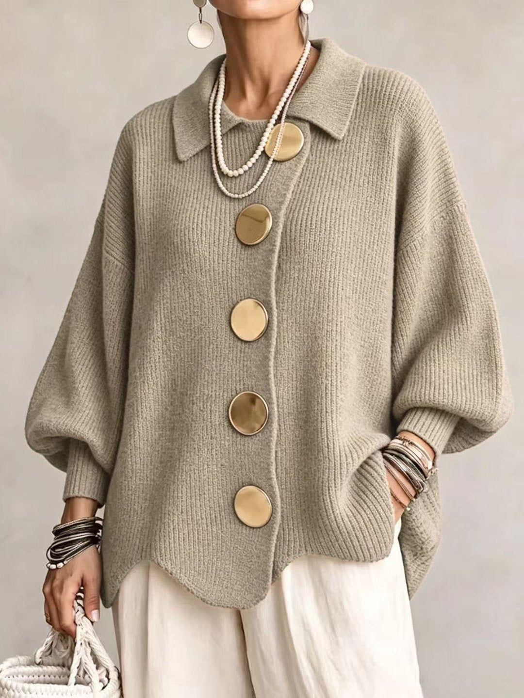 Cardigan oversize con bottoni dorati — vista 5