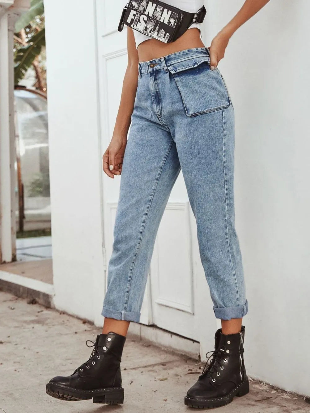 Jeans dritti a vita alta — dettaglio e colore 3
