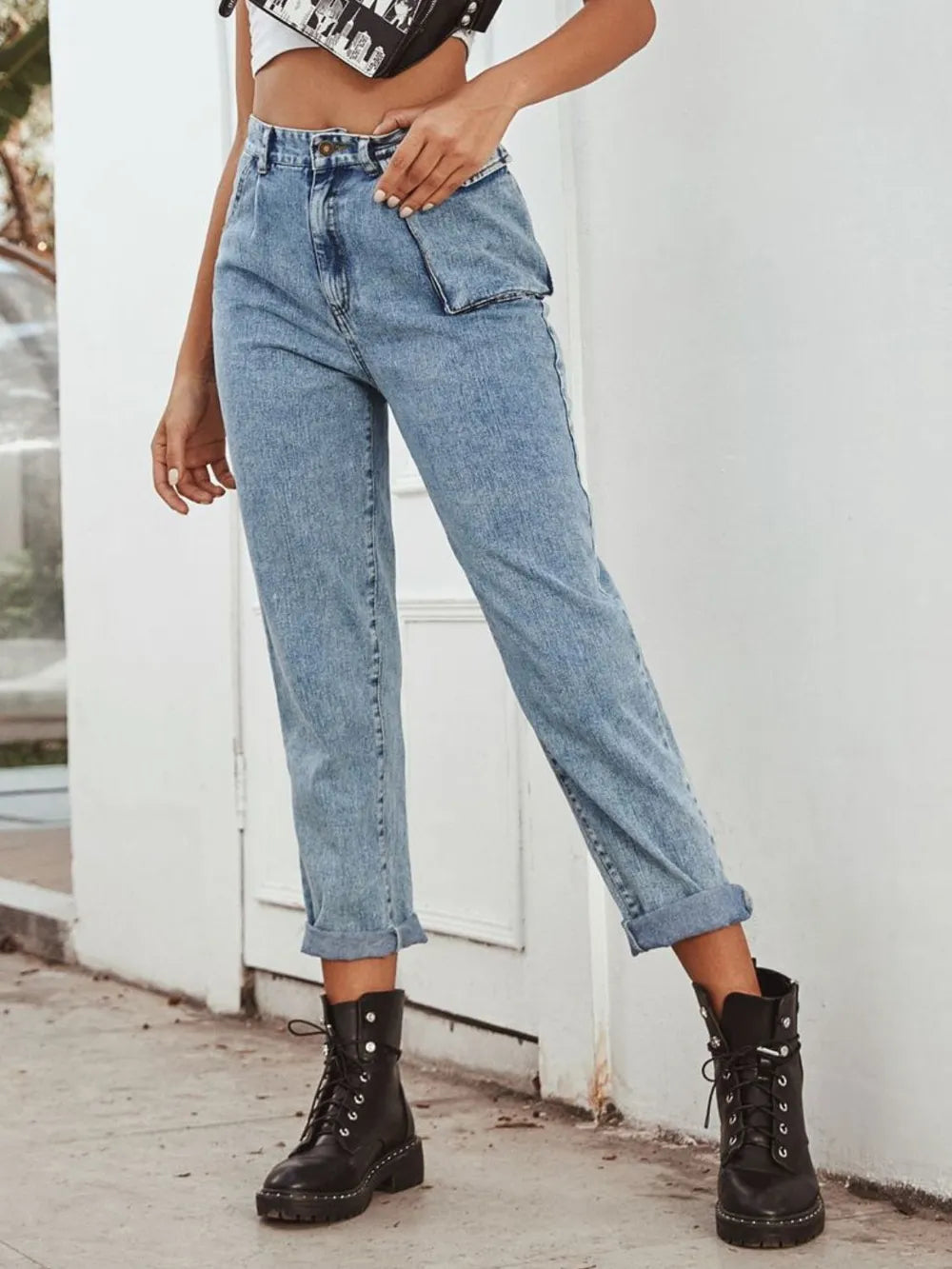 Jeans dritti a vita alta — dettaglio e colore 5