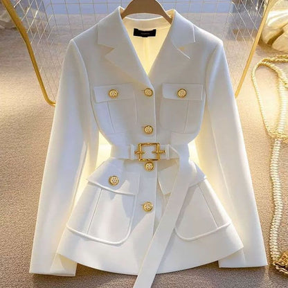 Blazer con cintura e tasche — dettaglio e colore 1