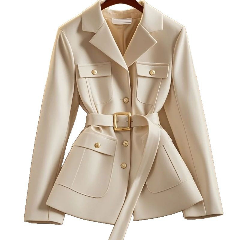 Blazer con cintura e tasche — dettaglio e colore 4
